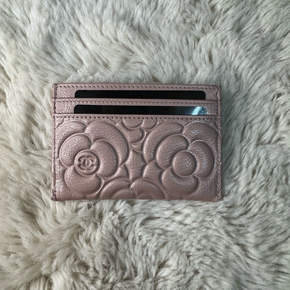 Price is firm NWT Chanel pink card holder - Picture 5 of 7
